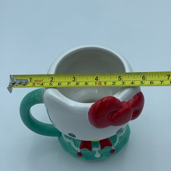 Sanrio Hello Kitty Christmas Tree Ceramic Mug and HK Salt and Pepper Shakers - Picture 11 of 16